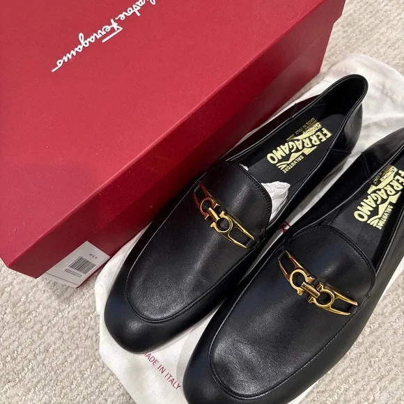 Salvatore Ferragamo | Shoes | Brand Nwt Salvatore Ferregamo  display picture 3